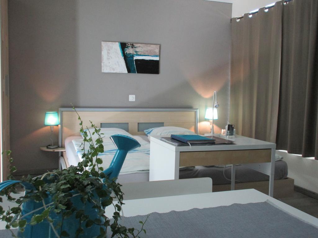 Bnb Pavillon Paisible Orsonnens Ruang foto